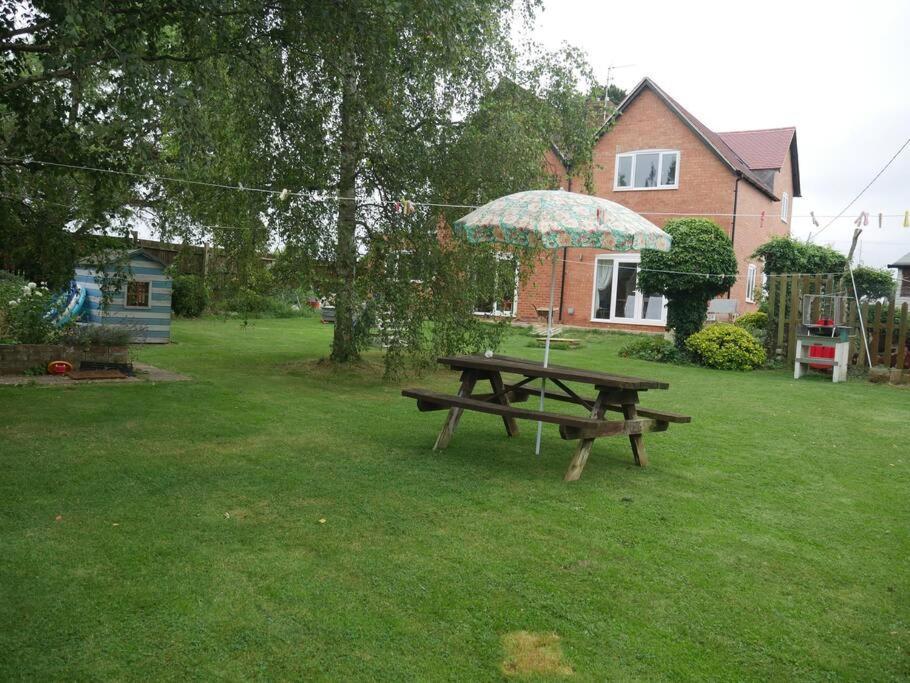 Cheltenham Accommodation -Self-Catering-2 Bedrooms Exterior photo