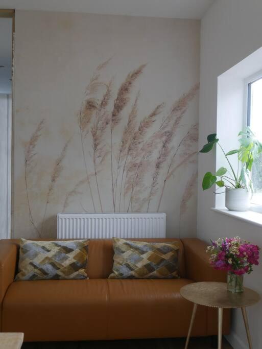Cheltenham Accommodation -Self-Catering-2 Bedrooms Exterior photo