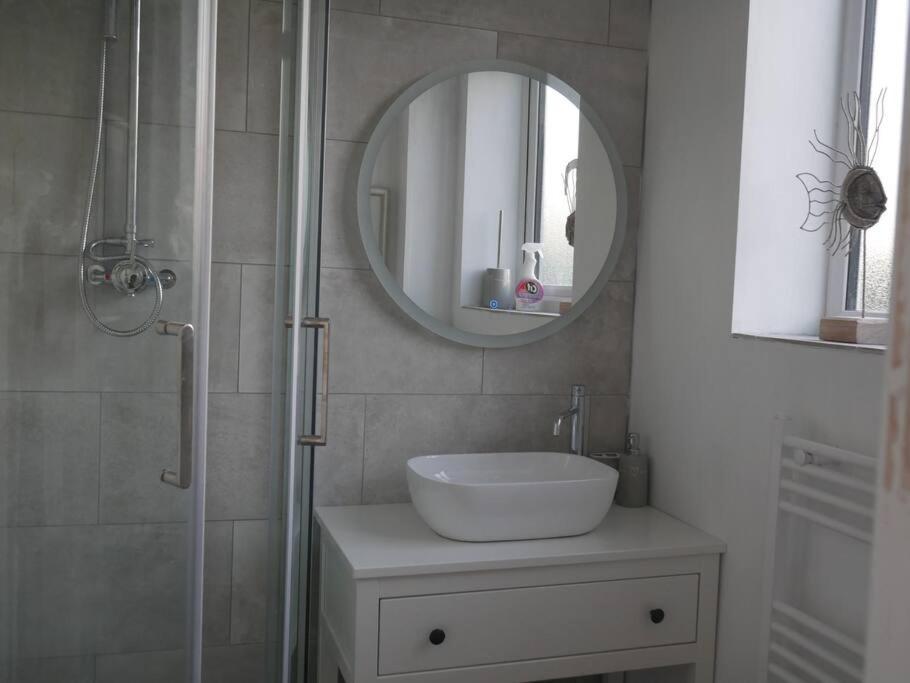 Cheltenham Accommodation -Self-Catering-2 Bedrooms Exterior photo