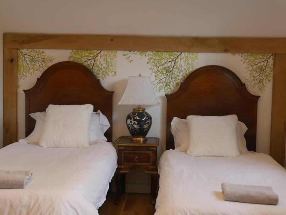 Cheltenham Accommodation -Self-Catering-2 Bedrooms Exterior photo